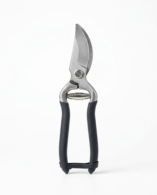 Garden Shears — studio view